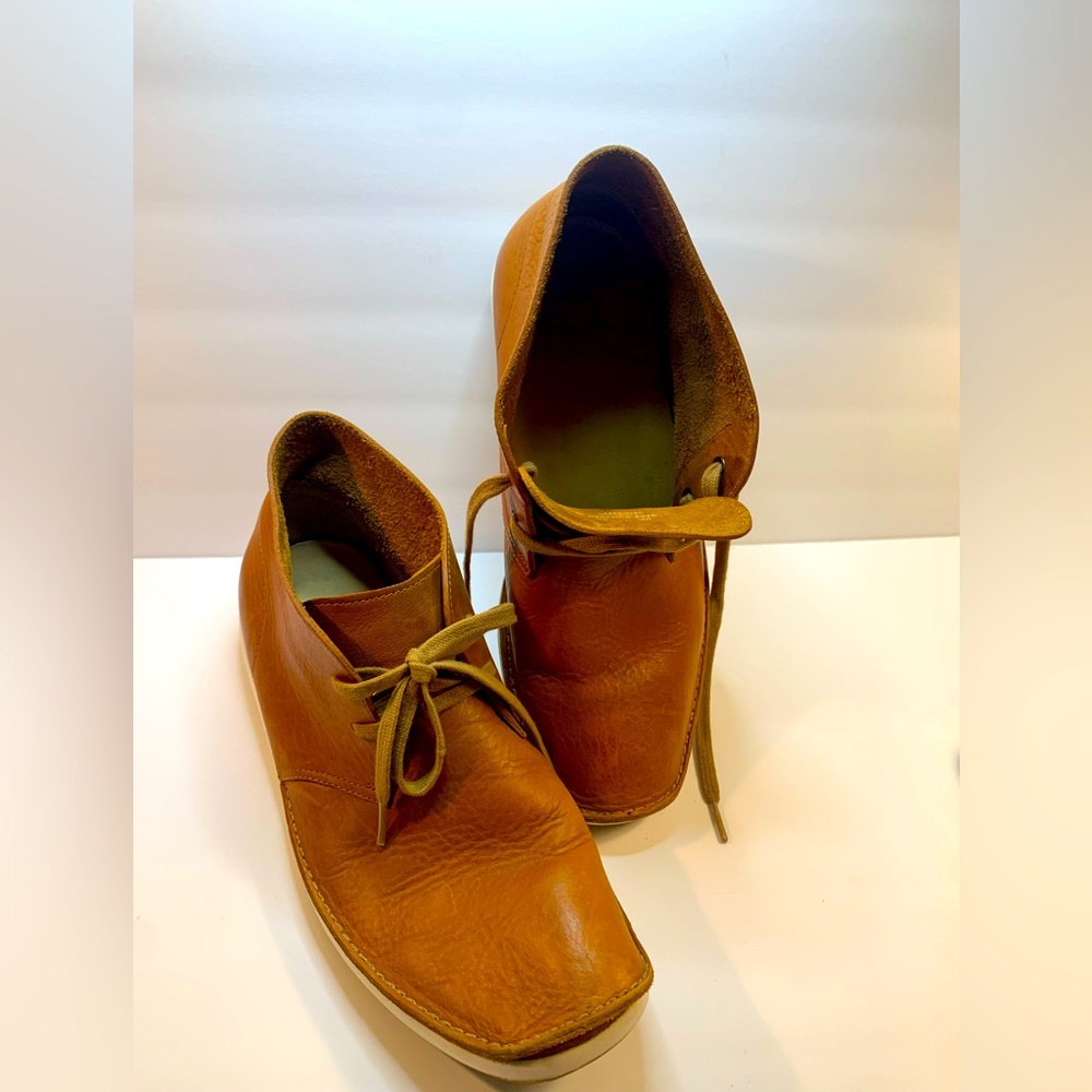Clarks brown leather mens chukka boot